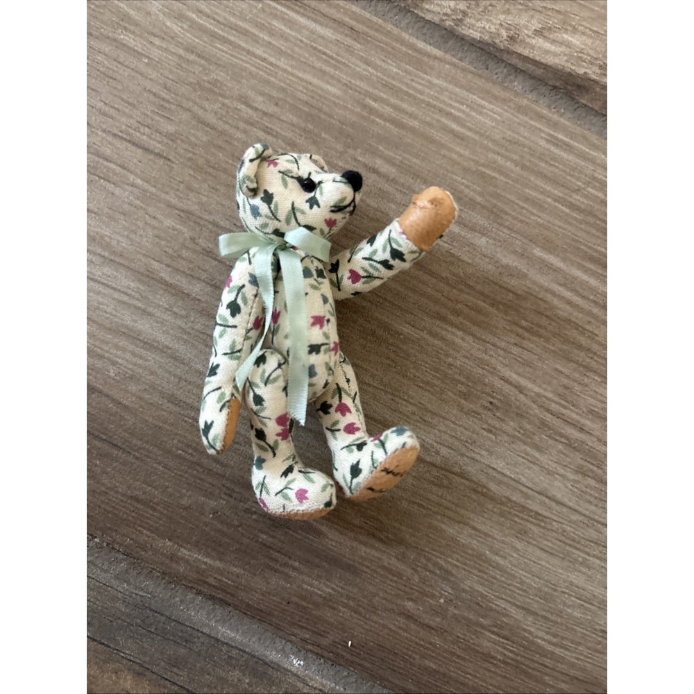 World of Miniature Bears 2002 Floral Artist Teddy Bear Brooch Pin Jointed Signed